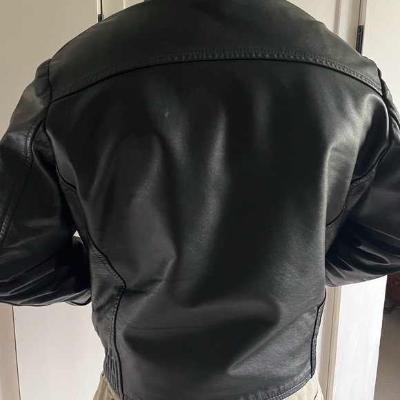 Leather coat made in Canada. Motorcycle style tab collar. Great condition. - Picture 7 of 7